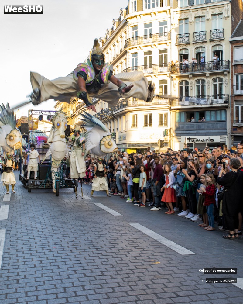 63/93 photos du spectacle Parade Utopia