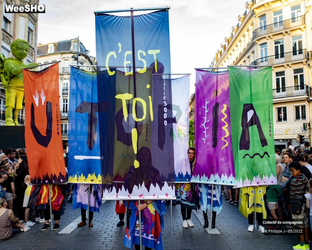 73/93 photos du spectacle Parade Utopia