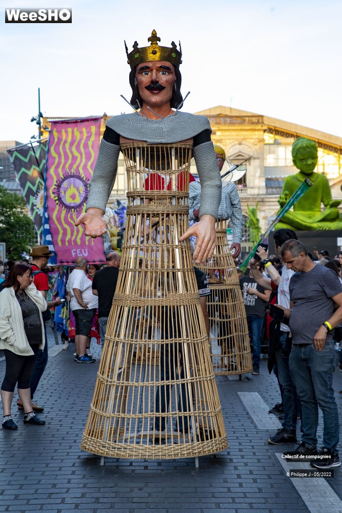 82/93 photos du spectacle Parade Utopia