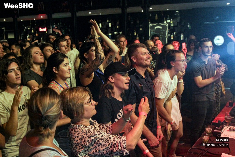 9/45 photos du spectacle Ambiance Red Hot Experience