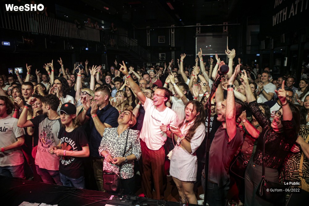 25/45 photos du spectacle Ambiance Red Hot Experience