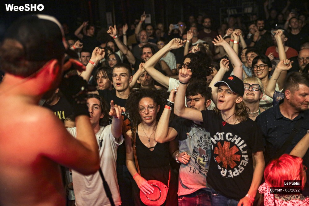 32/45 photos du spectacle Ambiance Red Hot Experience