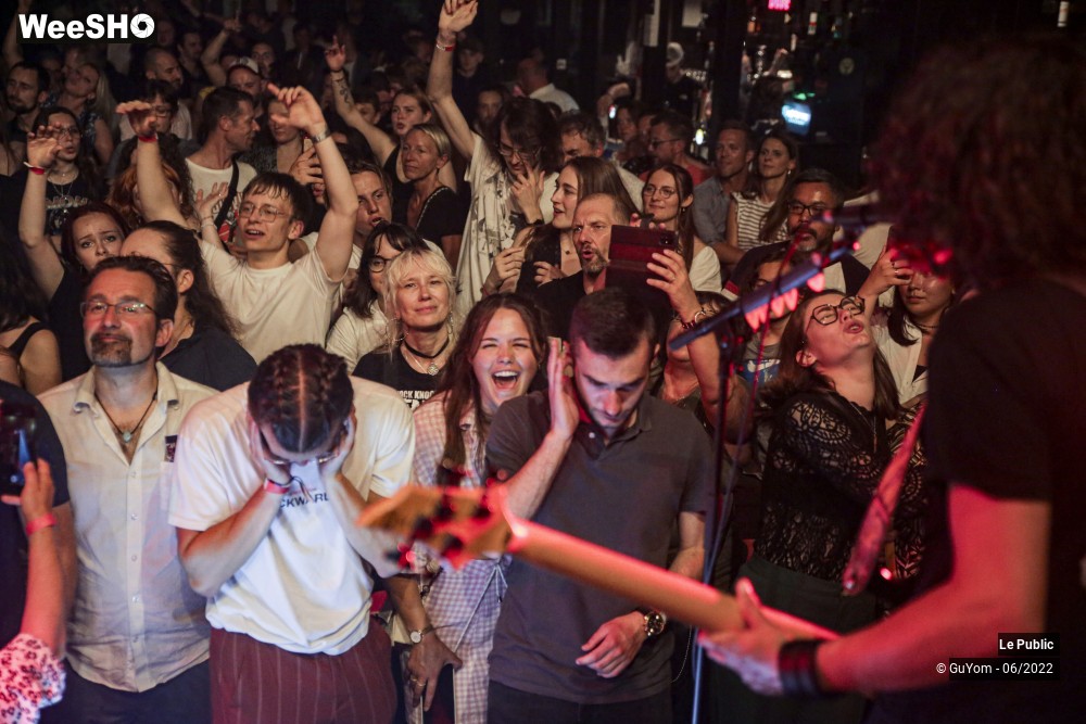 33/45 photos du spectacle Ambiance Red Hot Experience