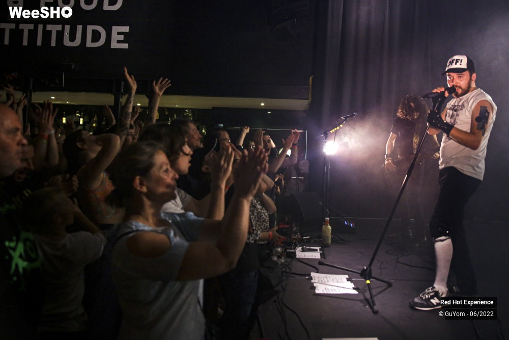 42/99 photos du spectacle Red Hot Experience