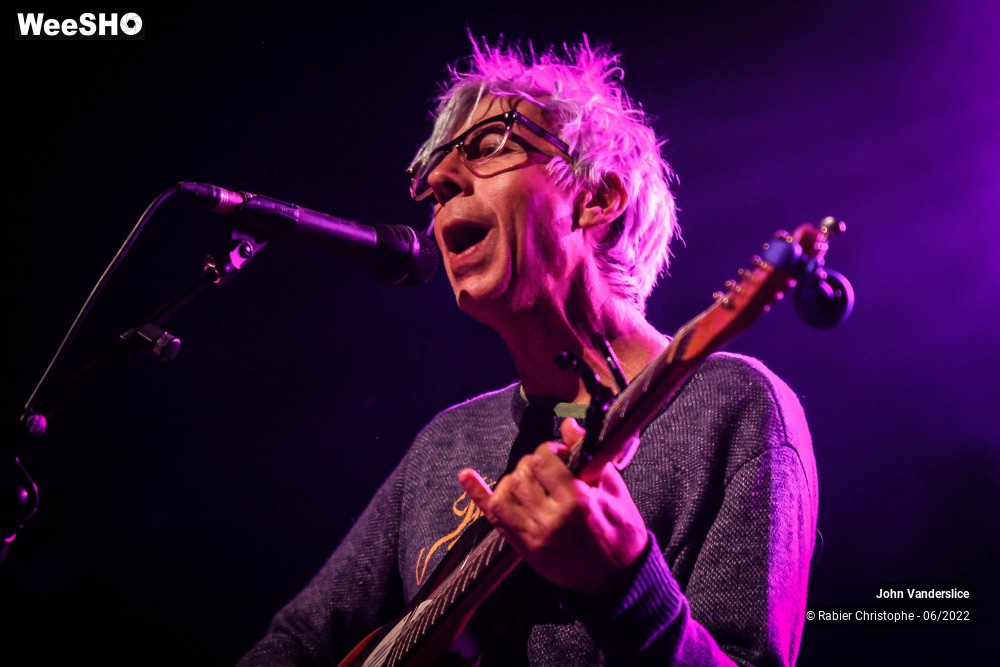 14/25 photos du spectacle John Vanderslice