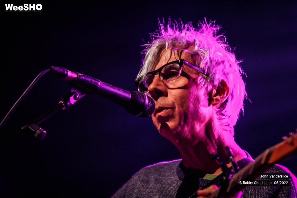 15/25 photos du spectacle John Vanderslice