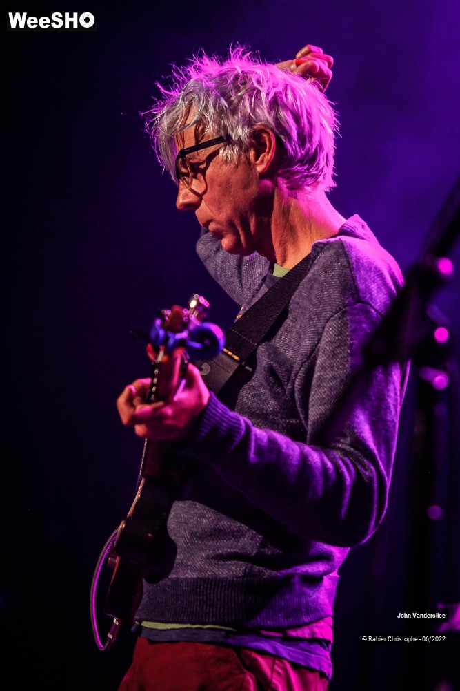 17/25 photos du spectacle John Vanderslice