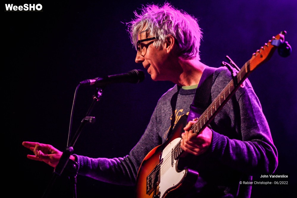 18/25 photos du spectacle John Vanderslice