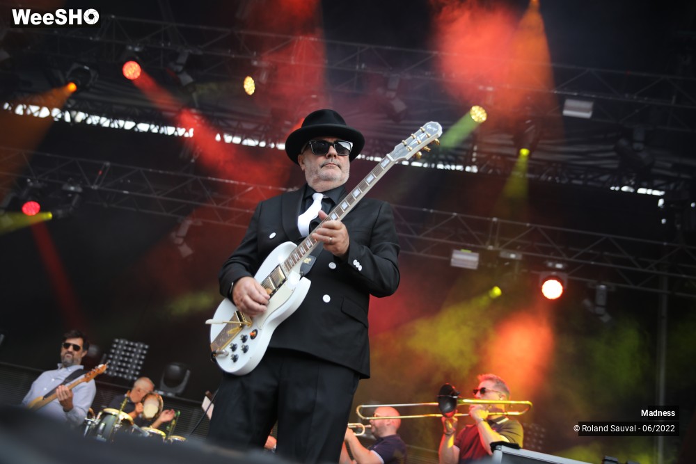 20/24 photos du spectacle Madness