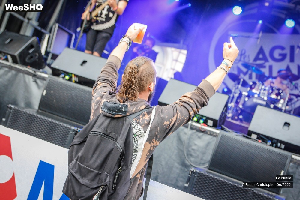 9/58 photos du spectacle Ambiance Festival Les Agités du Mélange