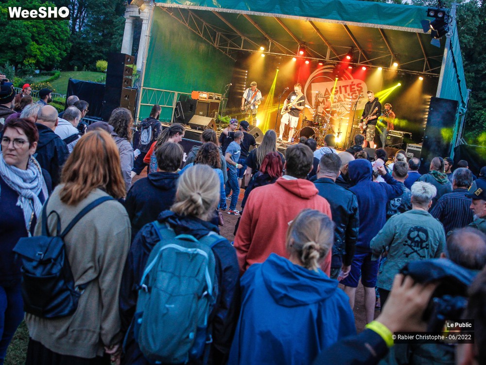 34/58 photos du spectacle Ambiance Festival Les Agités du Mélange