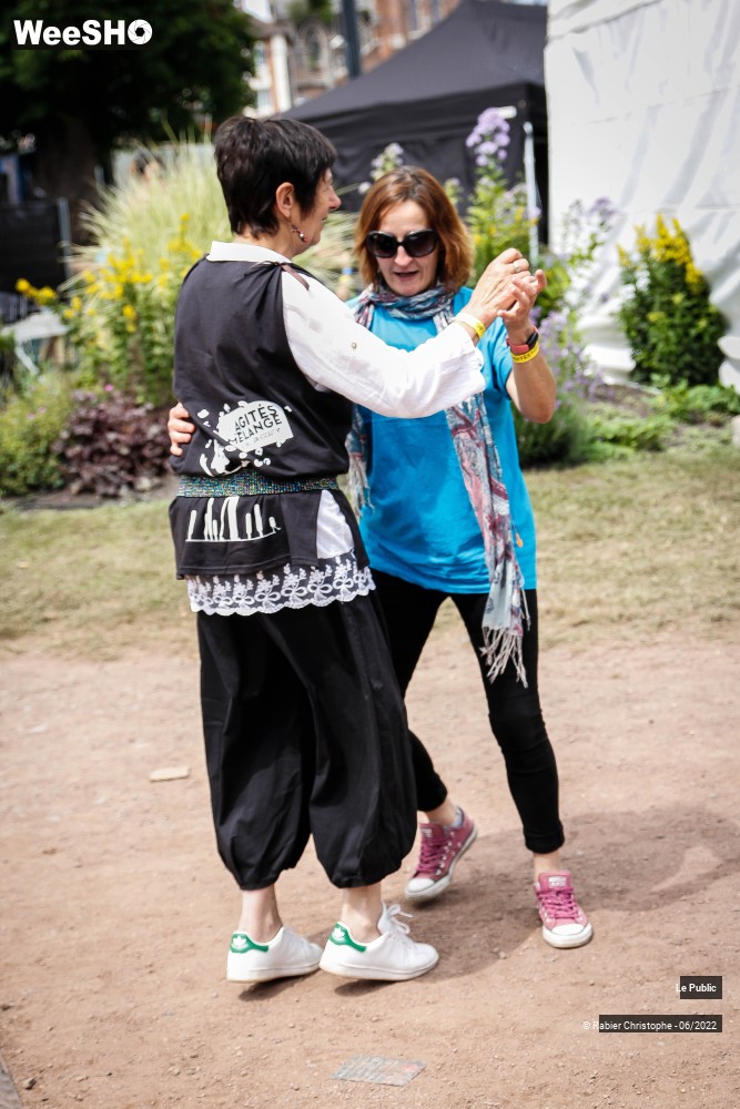 40/58 photos du spectacle Ambiance Festival Les Agités du Mélange