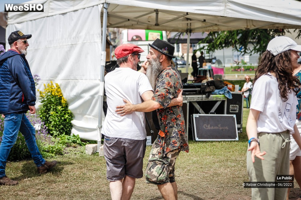 44/58 photos du spectacle Ambiance Festival Les Agités du Mélange