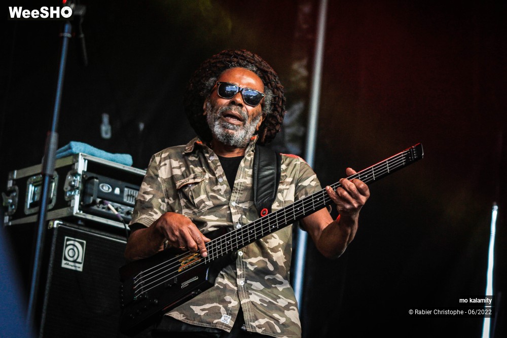 8/49 photos du spectacle mo kalamity