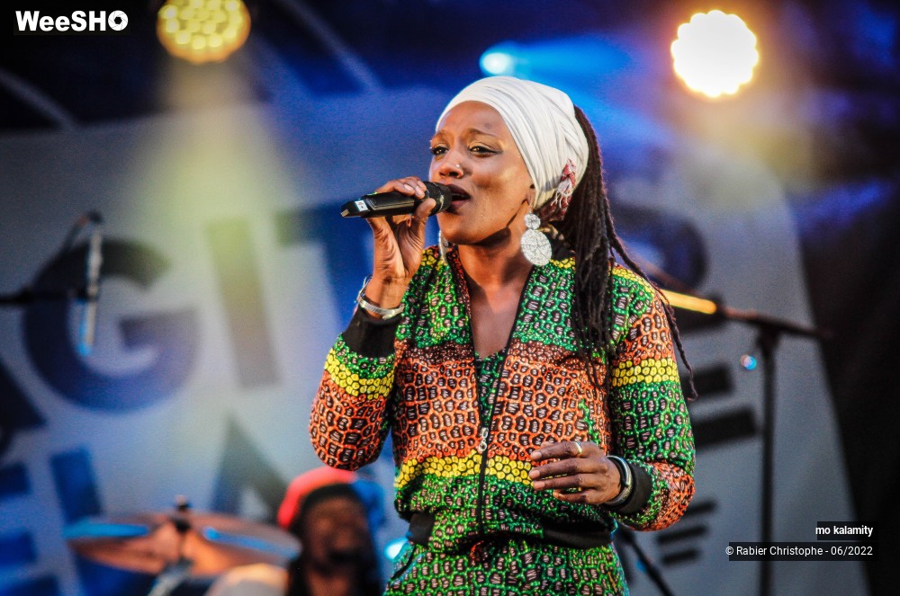 24/49 photos du spectacle mo kalamity