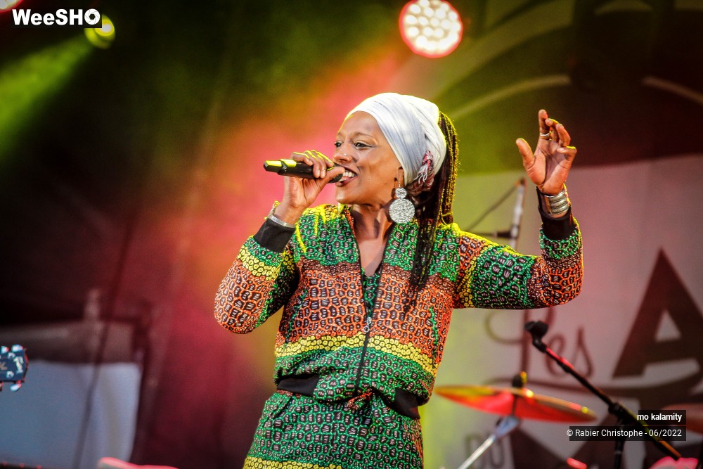 35/49 photos du spectacle mo kalamity