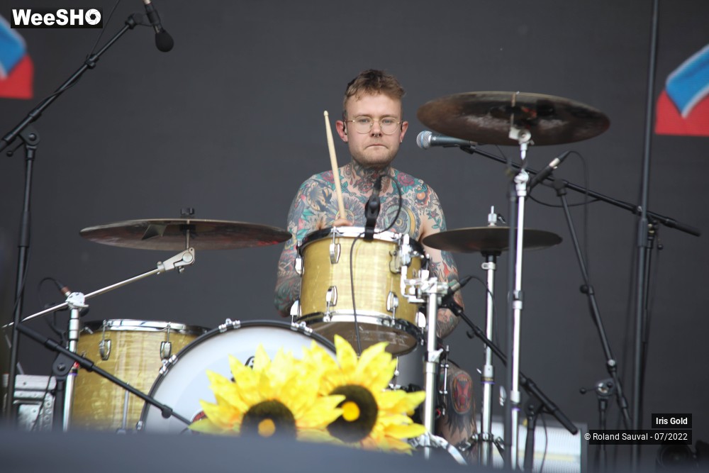 16/26 photos du spectacle Iris Gold