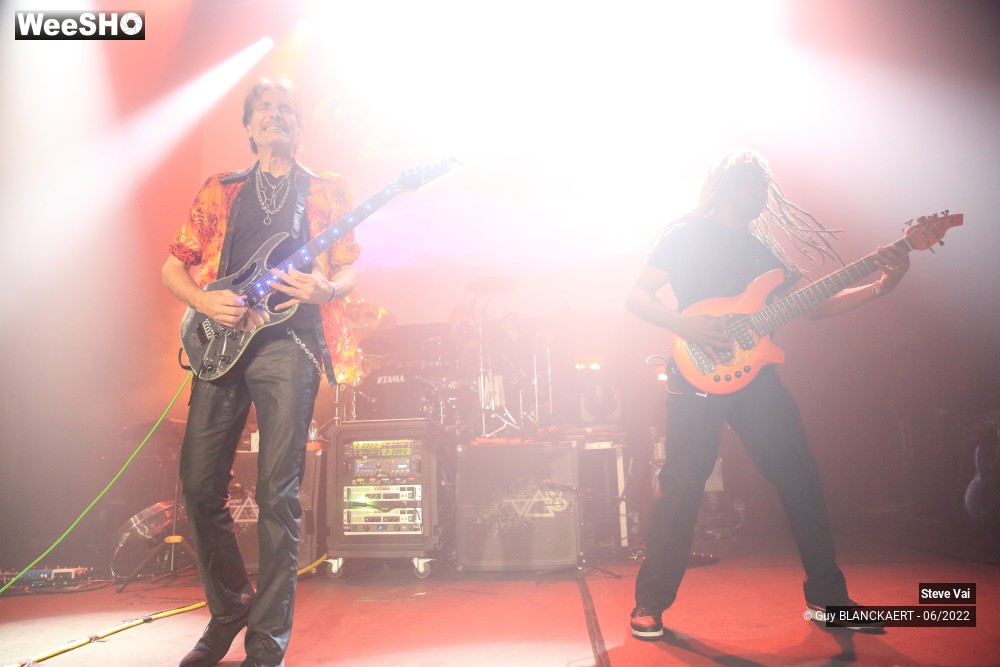 5/39 photos du spectacle Steve Vai