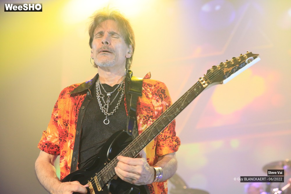 16/39 photos du spectacle Steve Vai