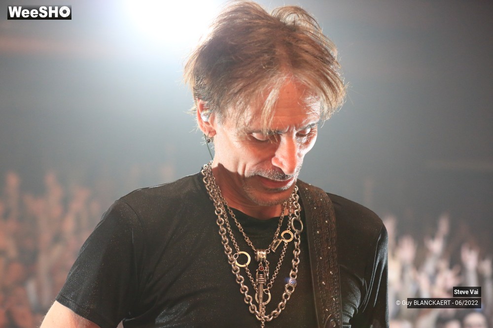 32/39 photos du spectacle Steve Vai