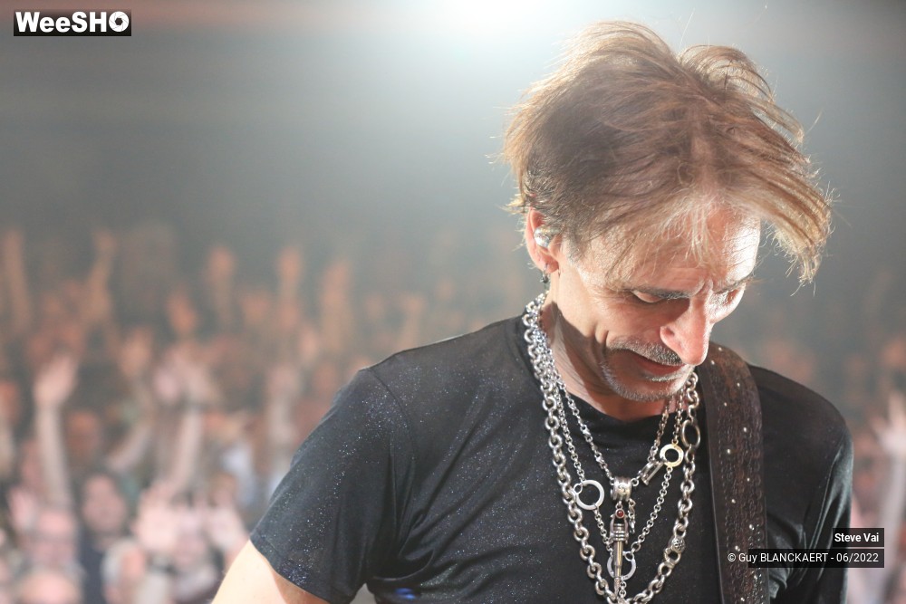 33/39 photos du spectacle Steve Vai