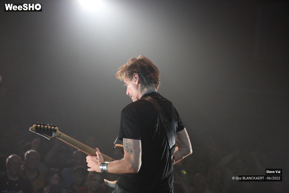 34/39 photos du spectacle Steve Vai