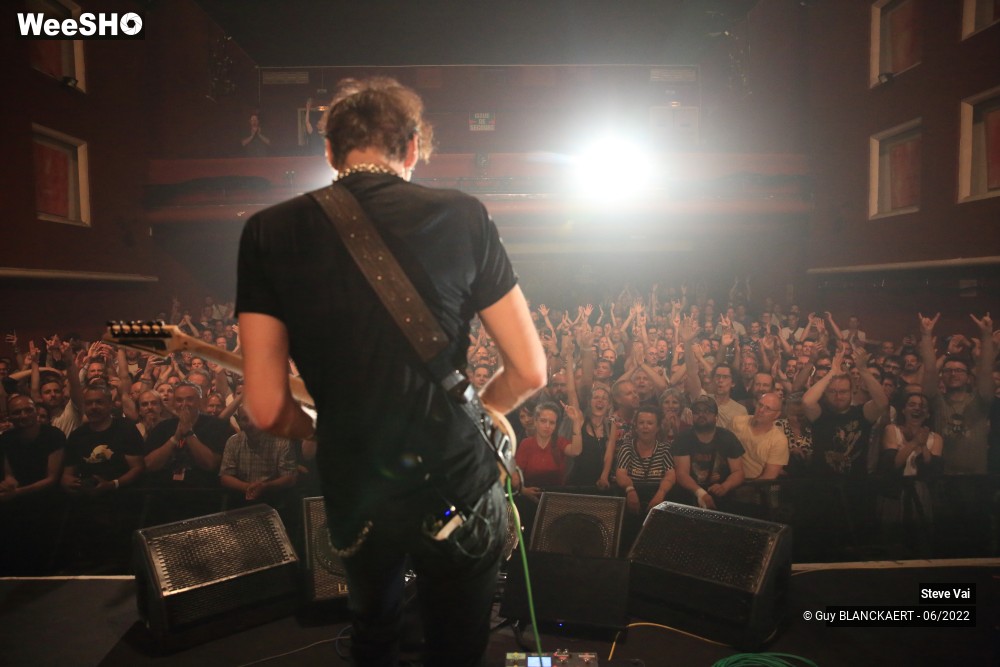 36/39 photos du spectacle Steve Vai