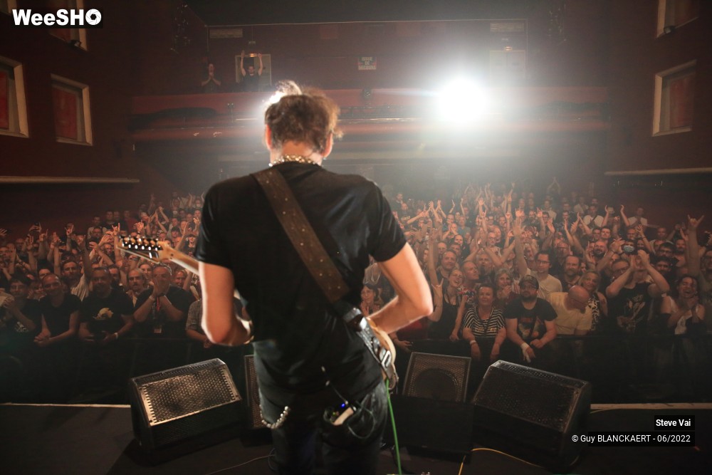 38/39 photos du spectacle Steve Vai