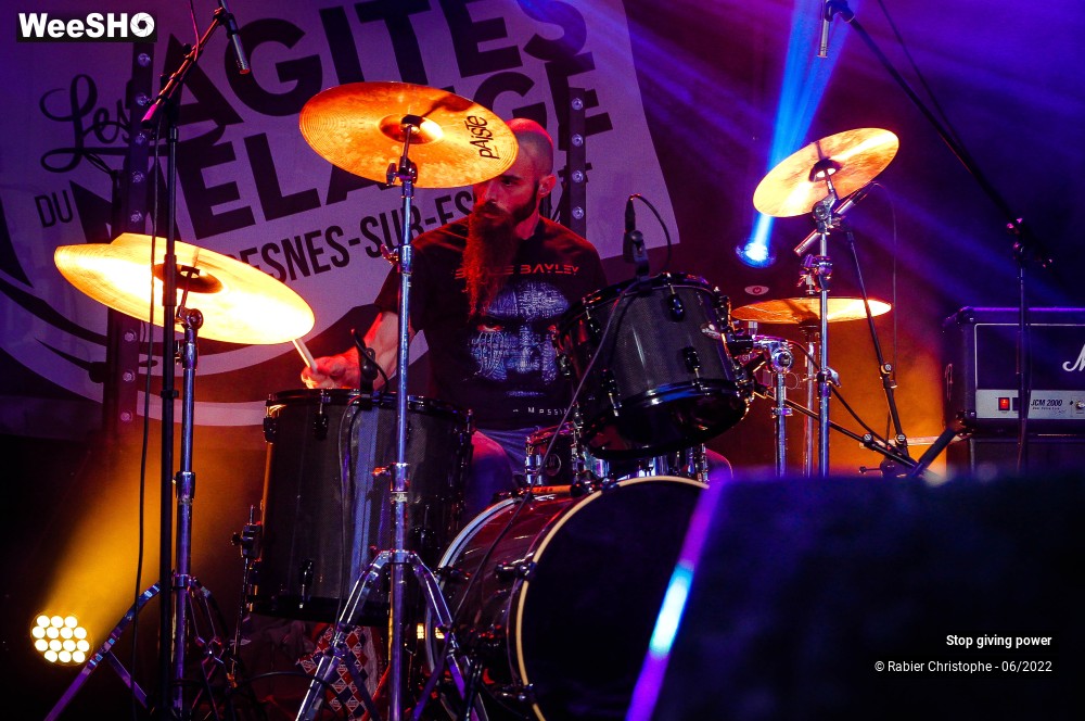 20/38 photos du spectacle Stop giving power