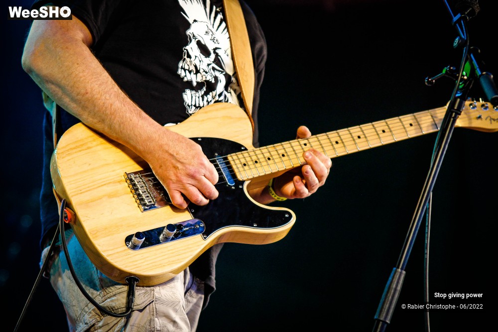 29/38 photos du spectacle Stop giving power