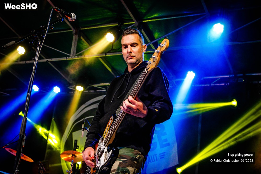 34/38 photos du spectacle Stop giving power