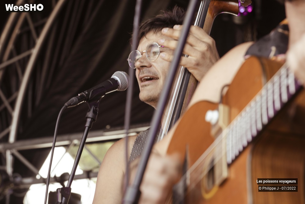20/20 photos du spectacle Les poissons voyageurs
