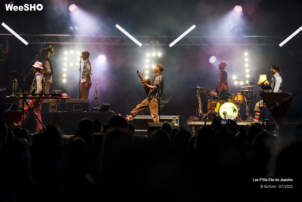 1/84 photos du spectacle Les P'tits Fils de Jeanine