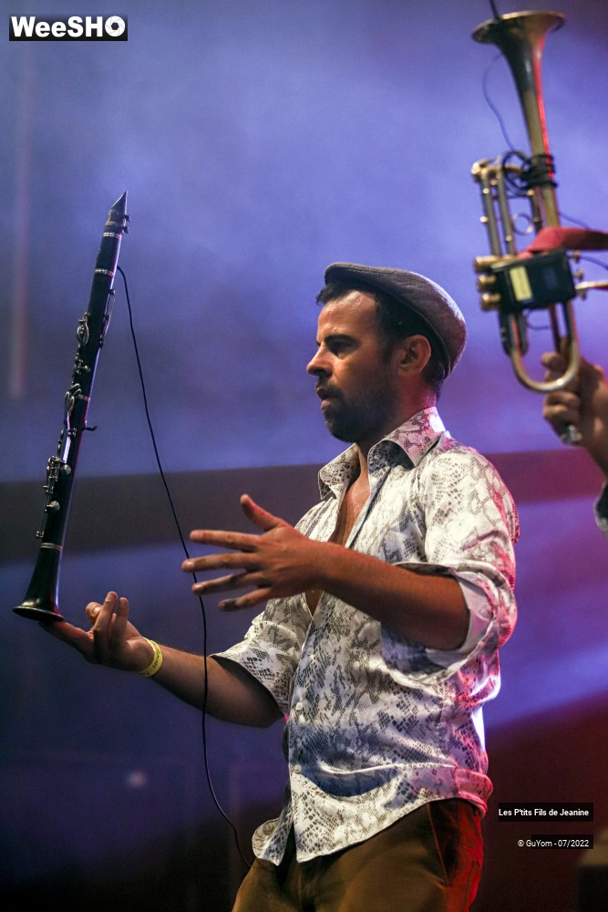 47/84 photos du spectacle Les P'tits Fils de Jeanine