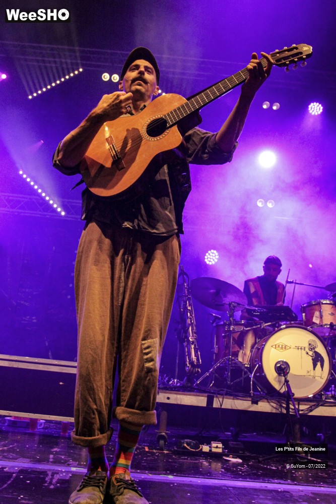 59/84 photos du spectacle Les P'tits Fils de Jeanine