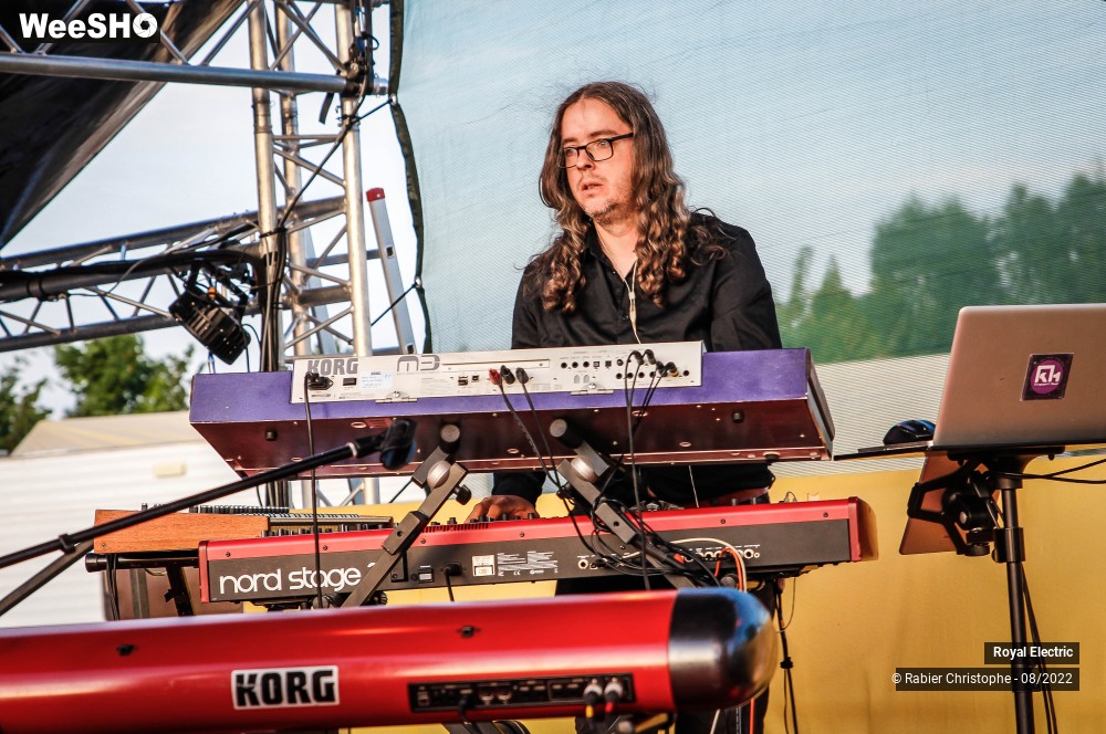 14/50 photos du spectacle Royal Electric