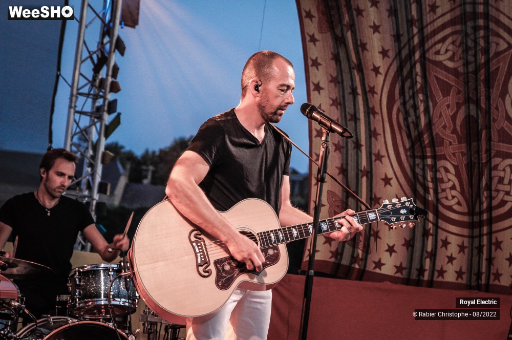 50/50 photos du spectacle Royal Electric