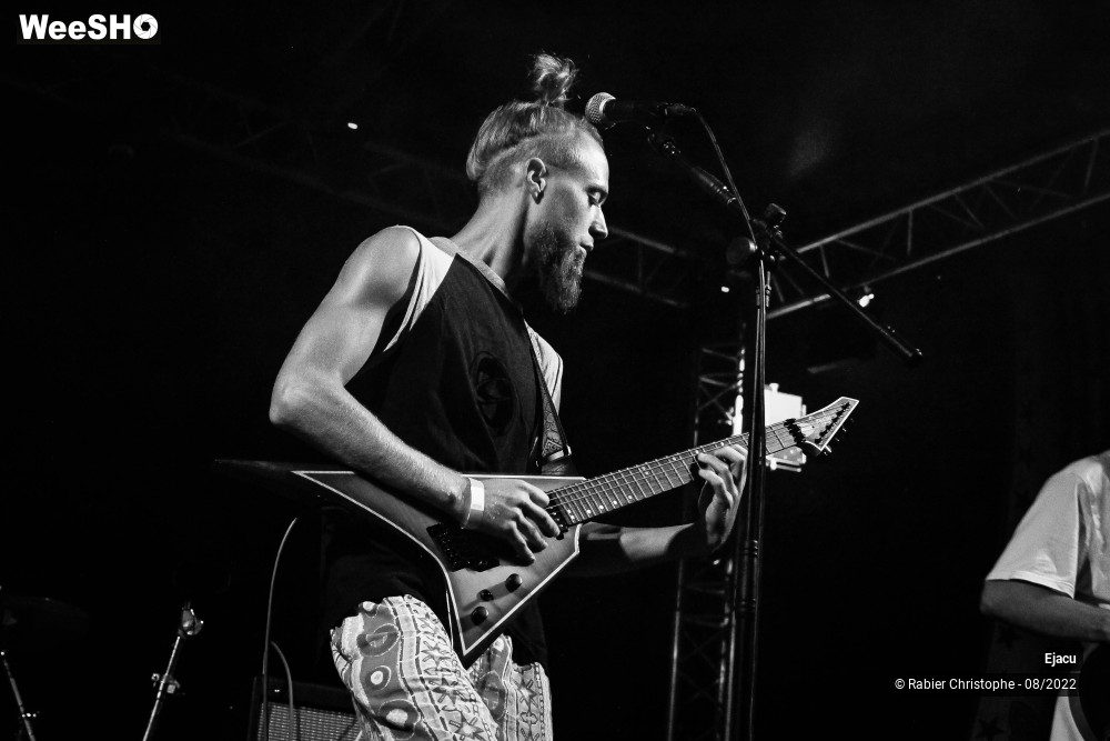 13/33 photos du spectacle Ejacu