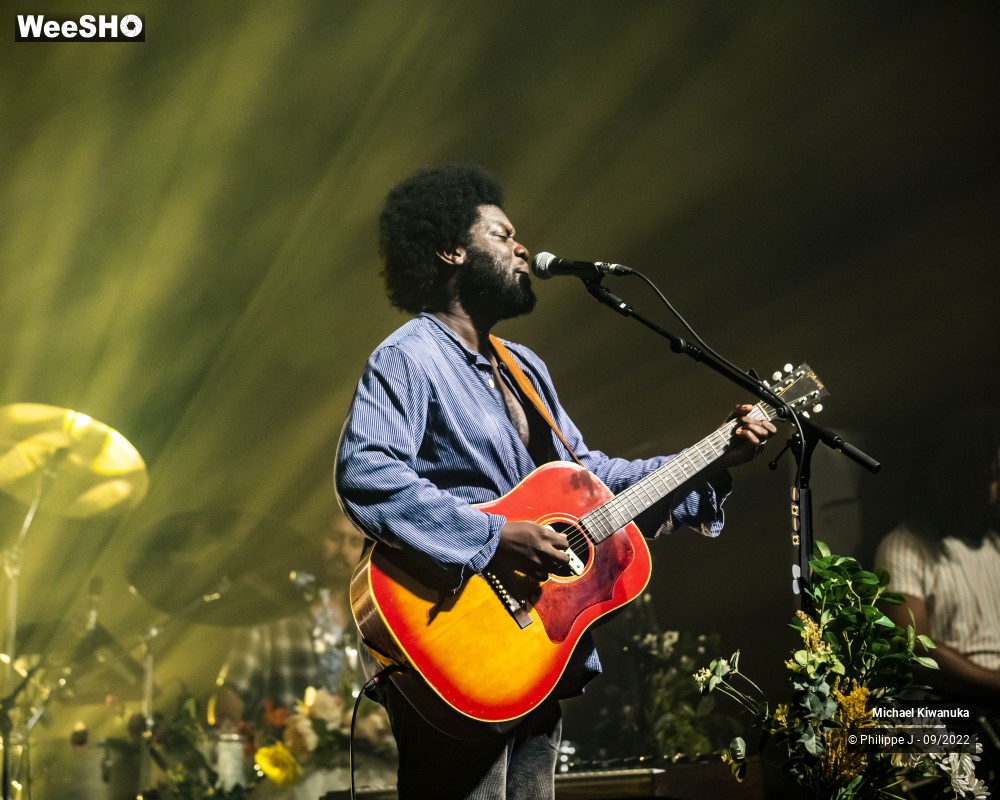 20/20 photos du spectacle Michael Kiwanuka