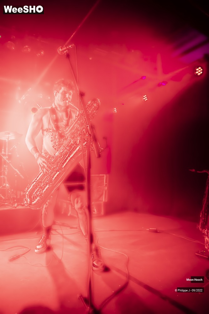 2/20 photos du spectacle Moon Hooch