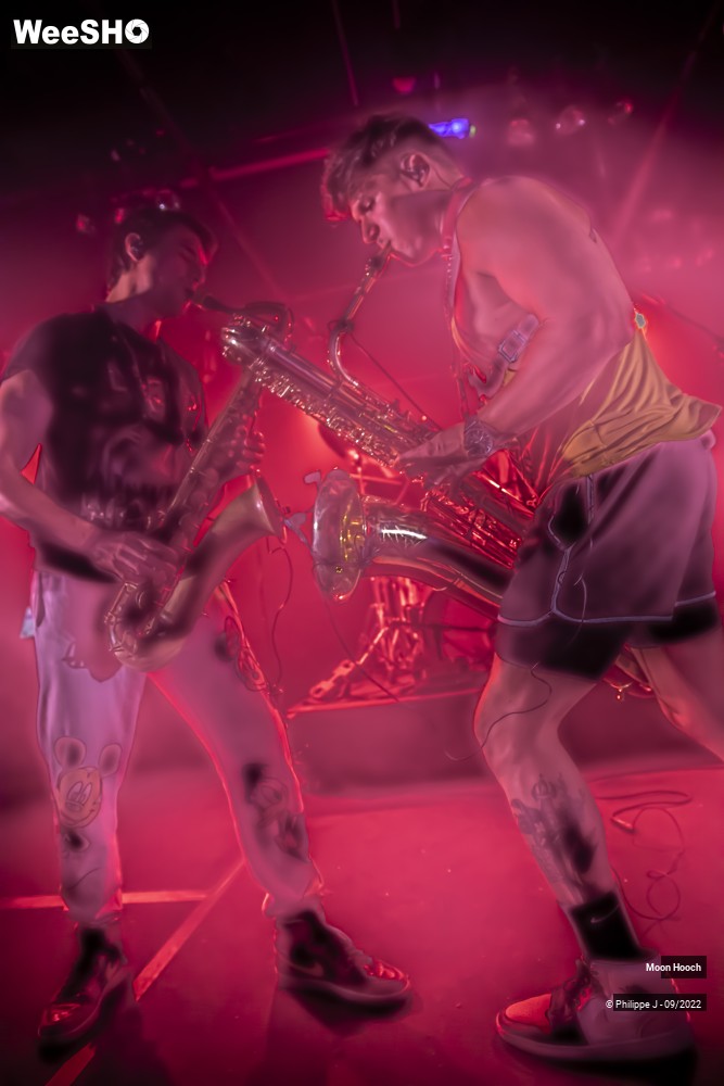 8/20 photos du spectacle Moon Hooch