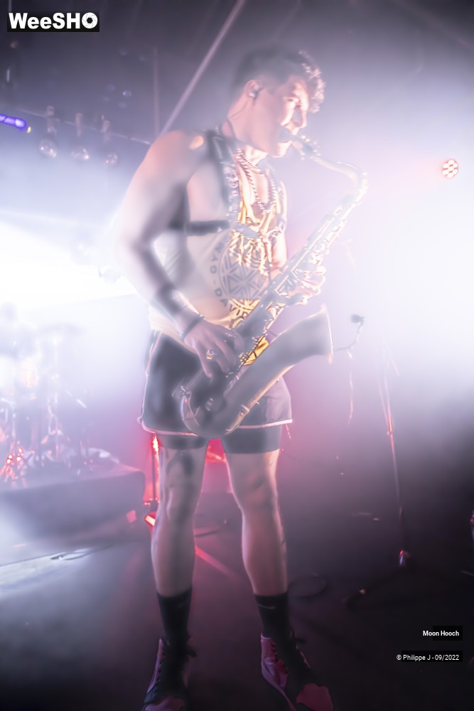 17/20 photos du spectacle Moon Hooch