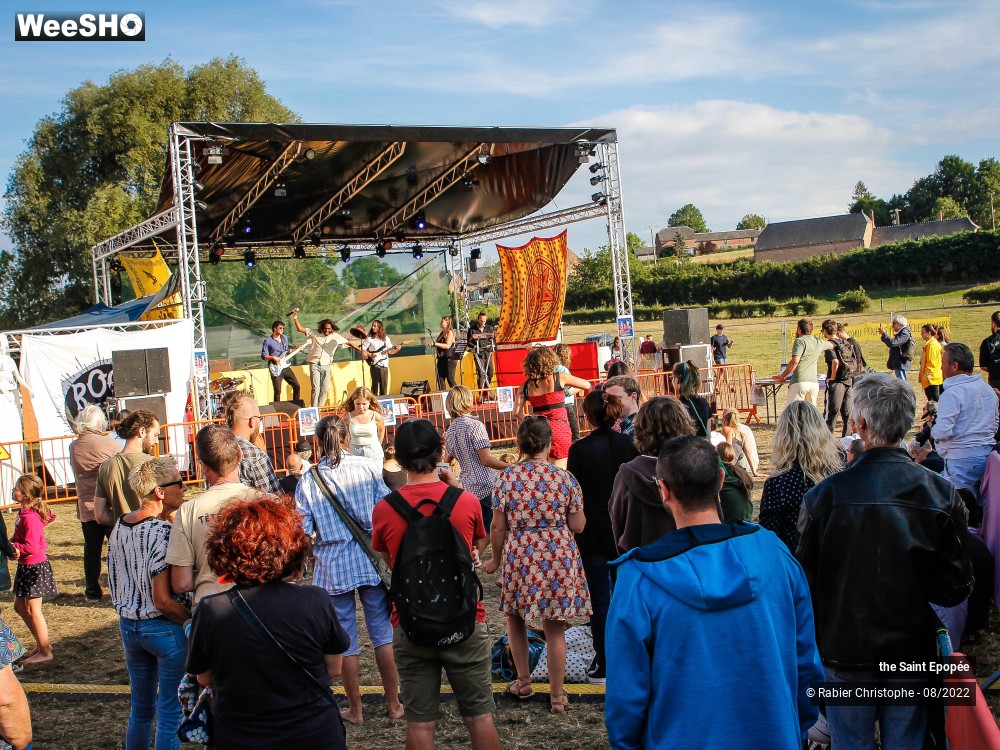 34/45 photos du spectacle the Saint Epopée
