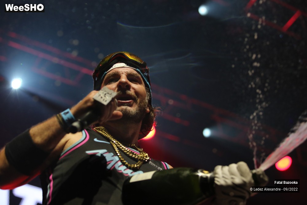 8/55 photos du spectacle Fatal Bazooka