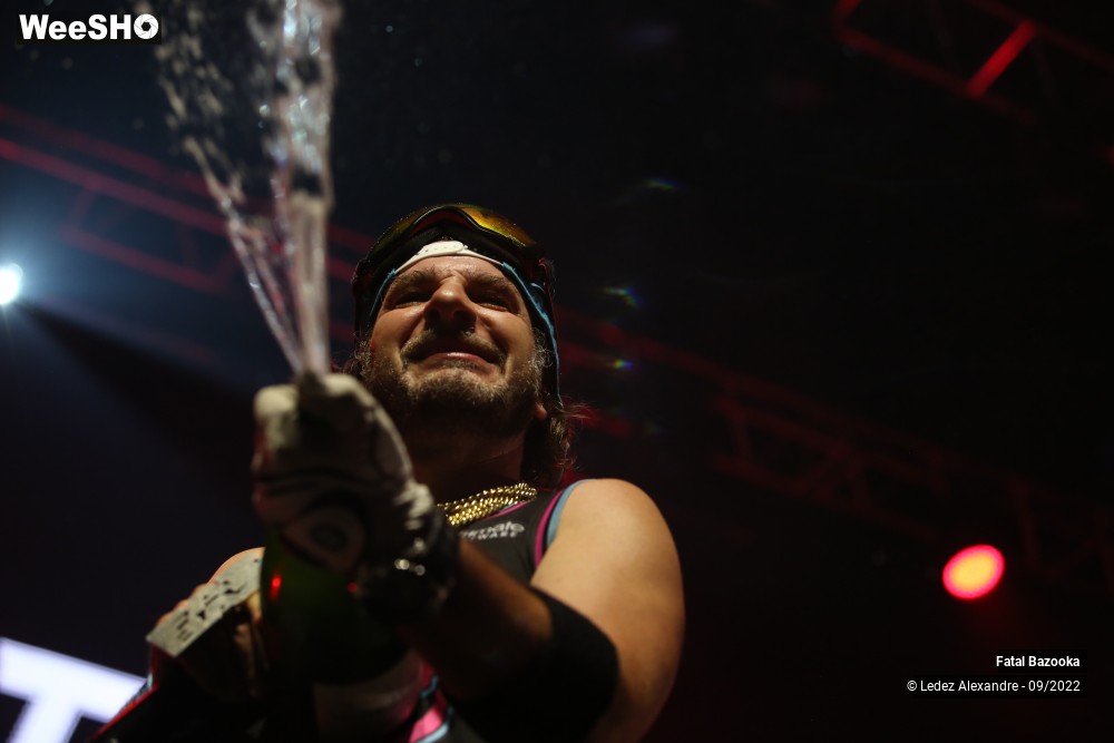 9/55 photos du spectacle Fatal Bazooka