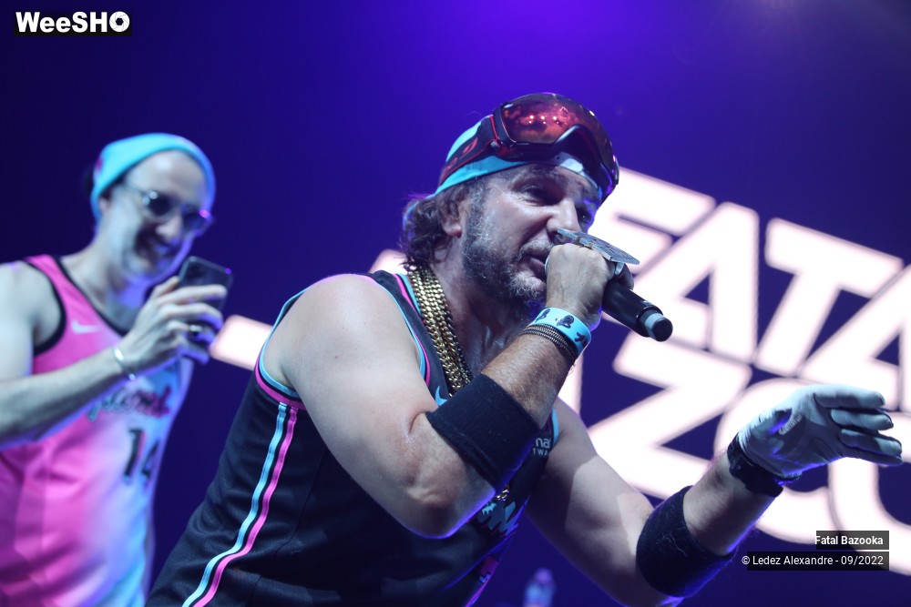 15/55 photos du spectacle Fatal Bazooka