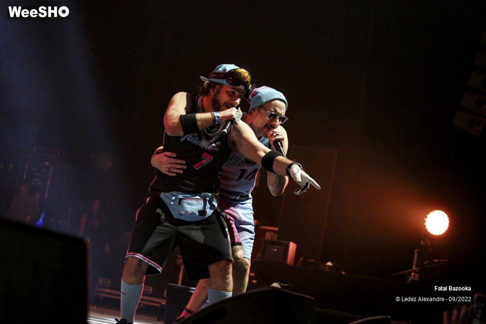 53/55 photos du spectacle Fatal Bazooka