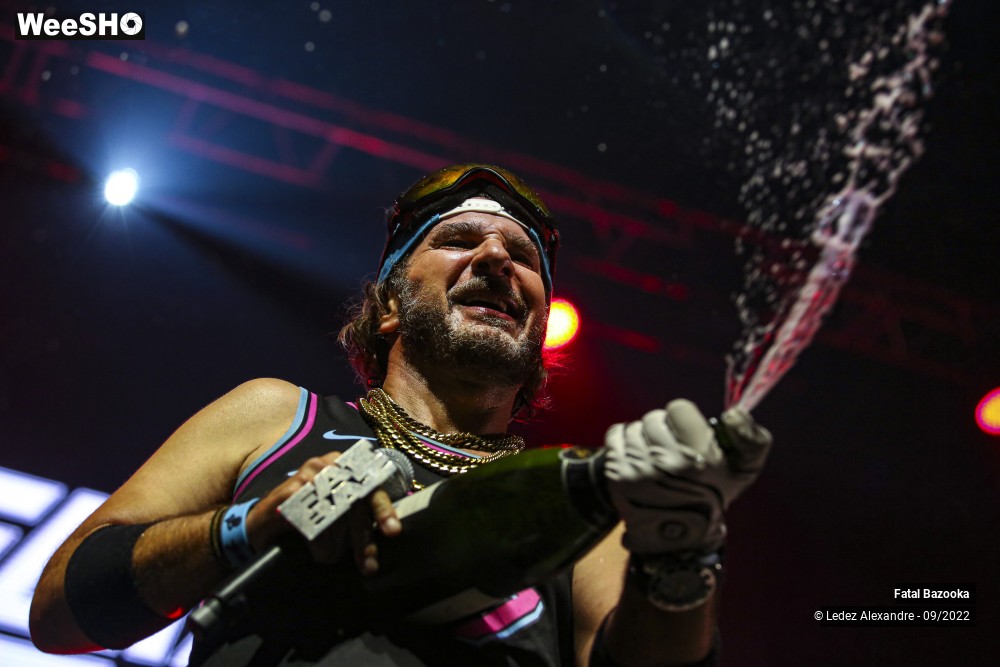 54/55 photos du spectacle Fatal Bazooka