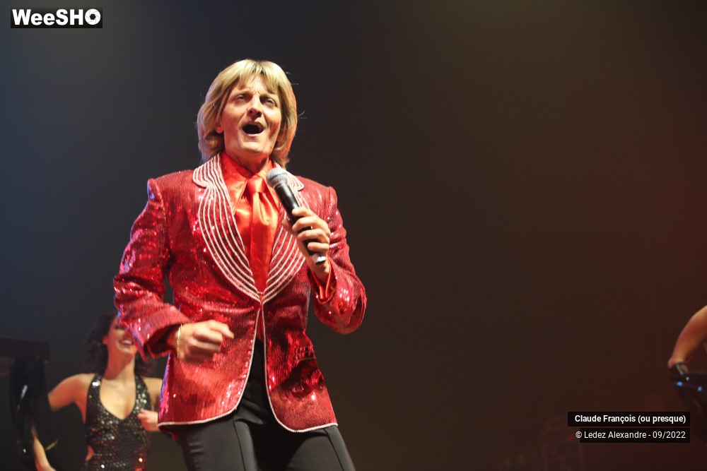 8/17 photos du spectacle Claude François ( ou presque)