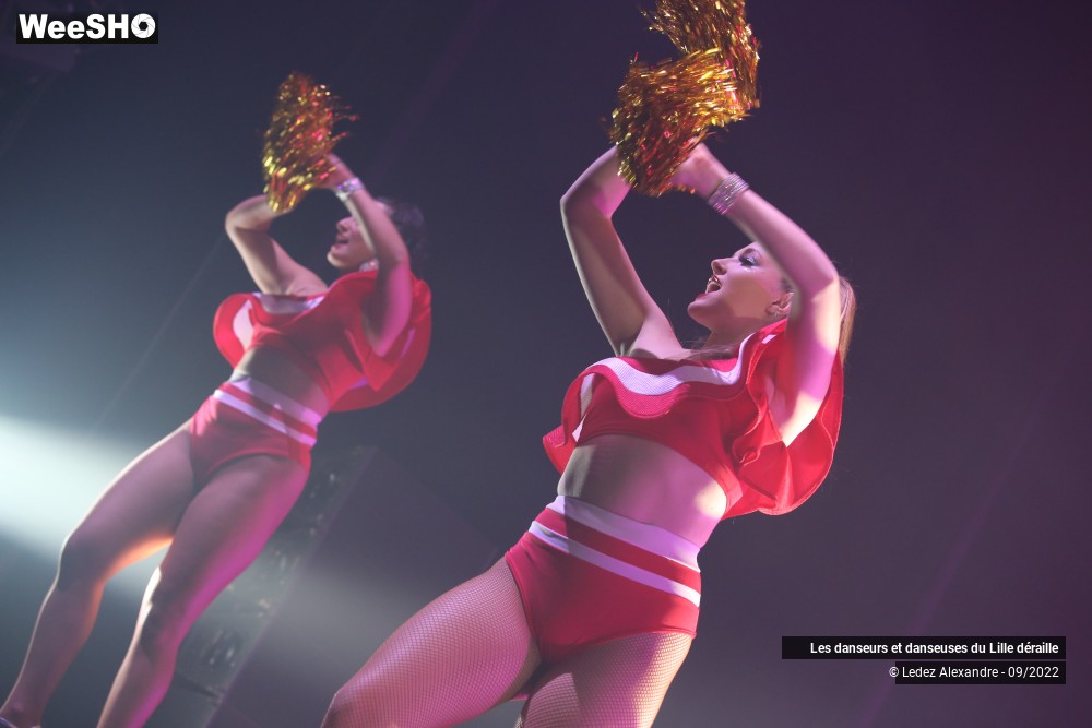 30/43 photos du spectacle Les danseurs et danseuses du Lille déraille